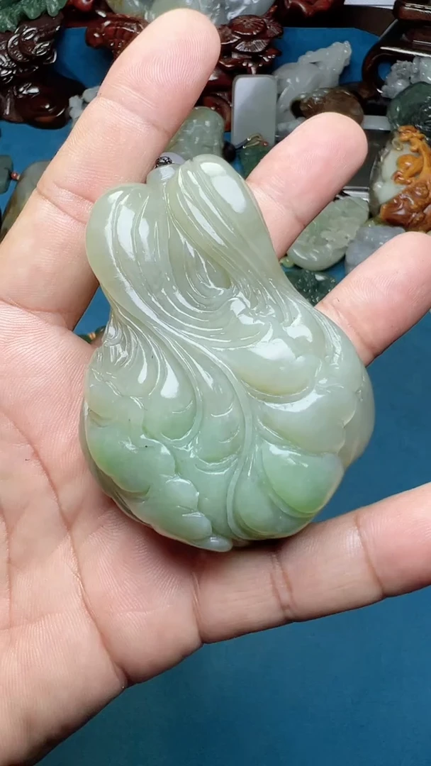 和田玉未镶嵌把件-