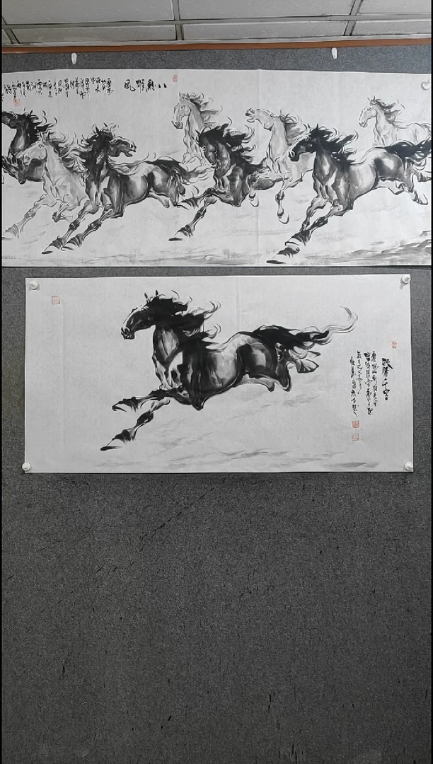 国画水墨写意单骏马图