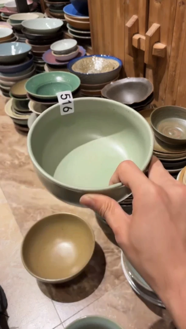 瓷片哈**?516绿影手工钵碗1个