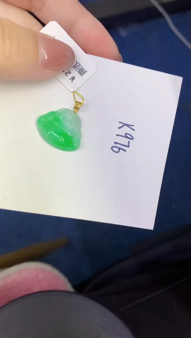 颈饰18K金镶嵌翡翠缅甸天然翡翠A货