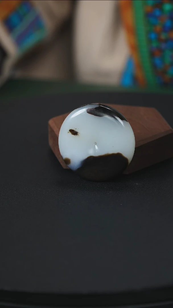 颈饰未镶嵌和田玉tg