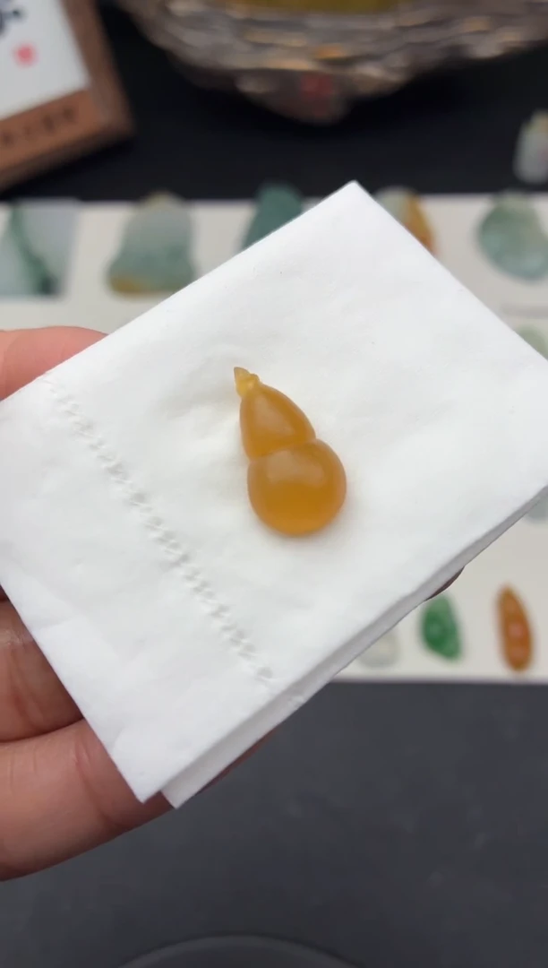 未镶嵌定制翡翠