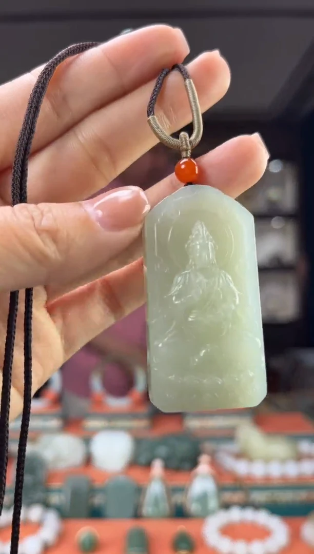 和田玉未镶嵌颈饰佩佩