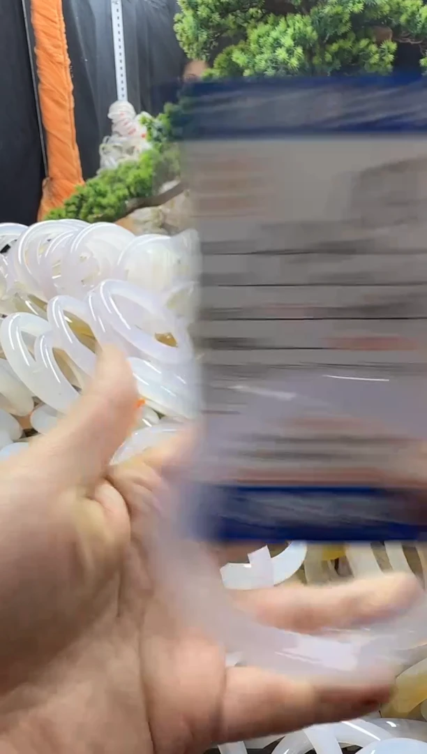 玛瑙/玉髓手镯未镶嵌183