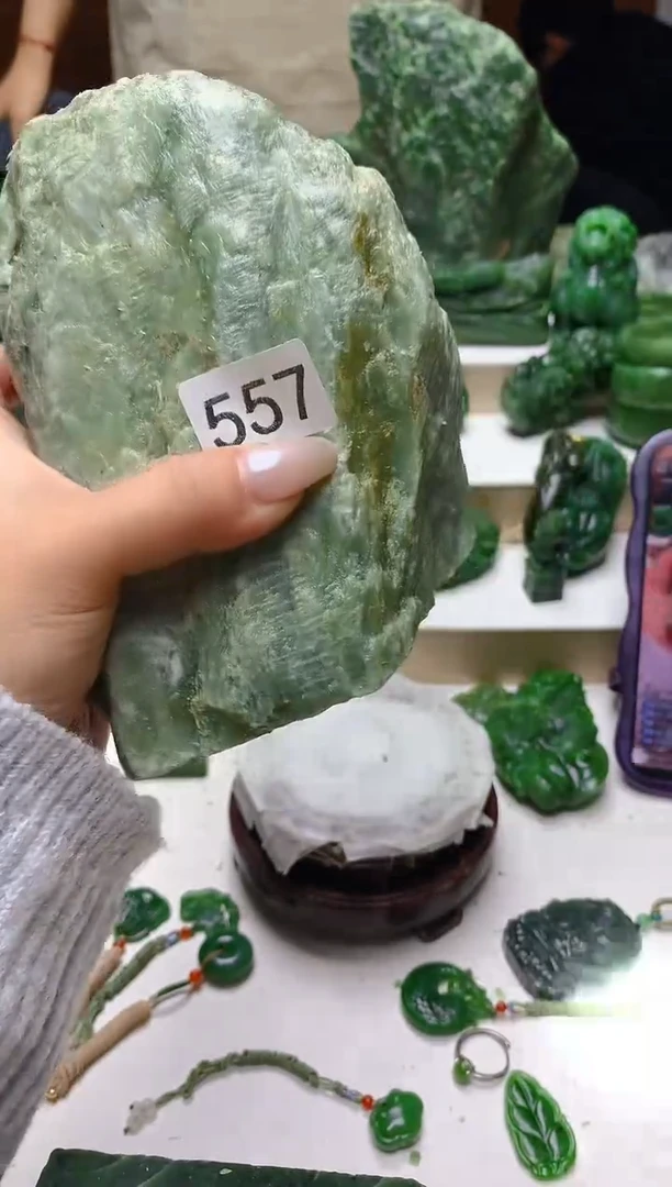 未镶嵌和田玉（碧玉）珠宝半成品1