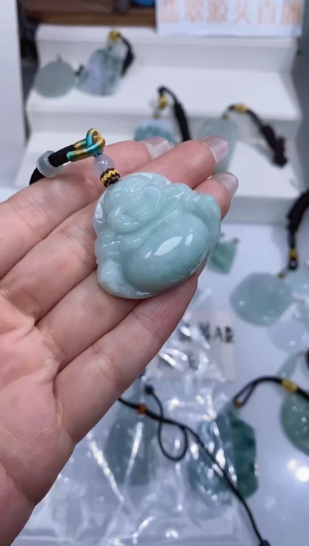 颈饰未镶嵌翡翠吊坠