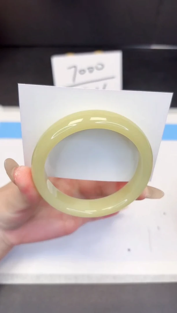 【闪购商品】石英质玉手镯未镶嵌72-61.7