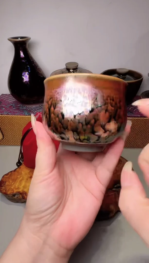 茶盏春申阁微瑕福利1只手握