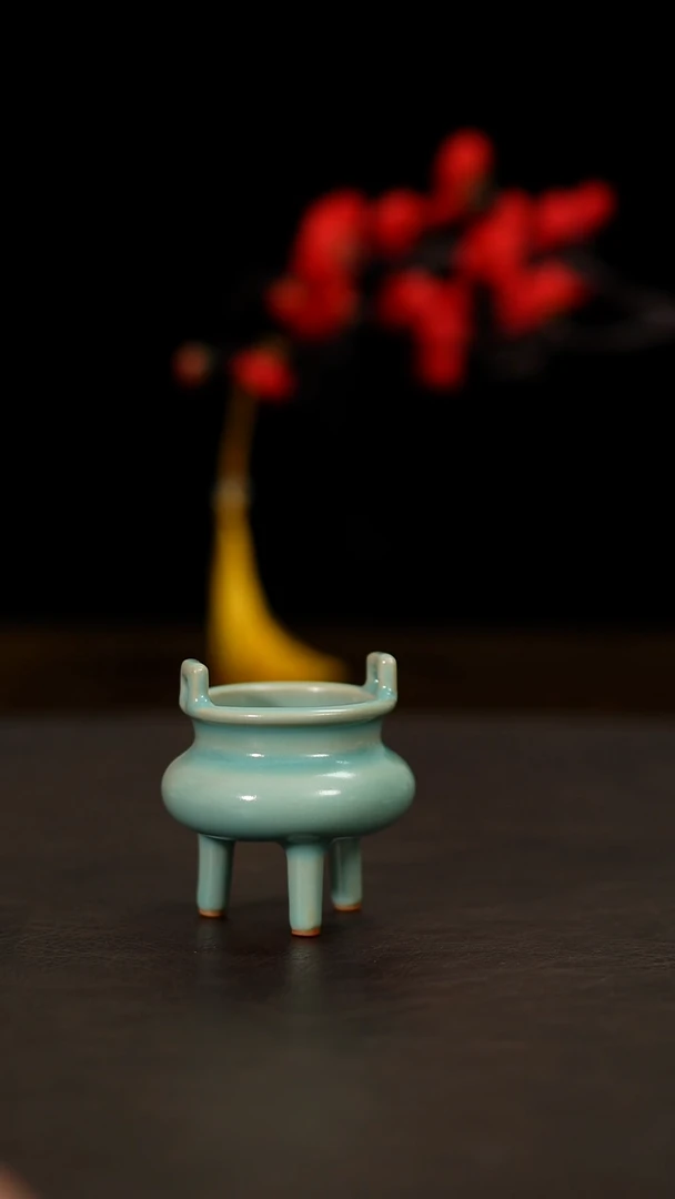 摆件汝瓷仿古小香炉8888
