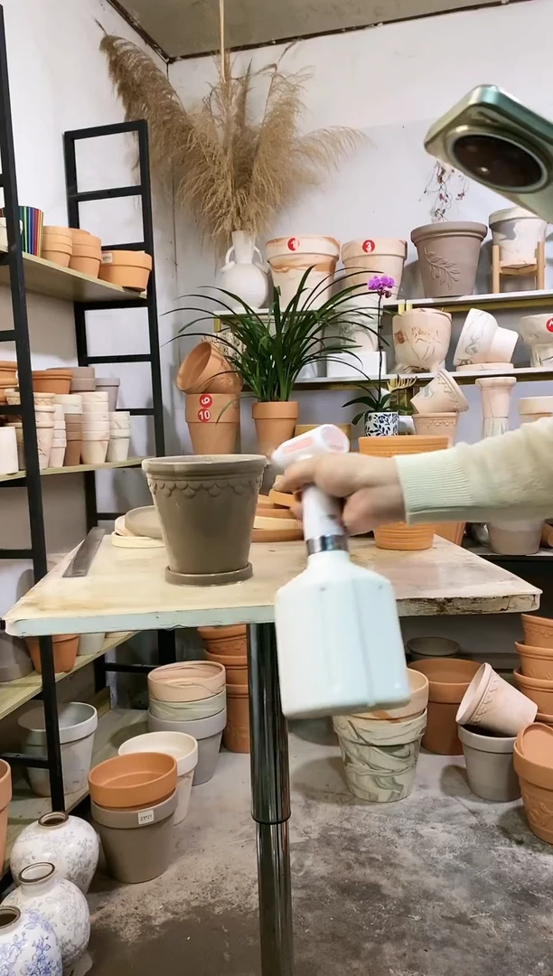 【闪购商品】红陶16*15灰陶巴洛克 1盆1托