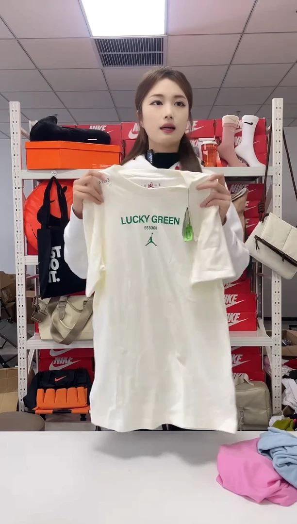 编码053  尺码 s 直播过款正品