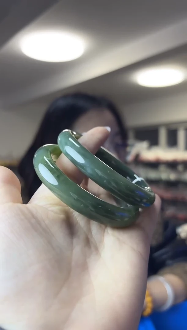 未镶嵌手镯和田玉*微瑕*（多样性发一件）