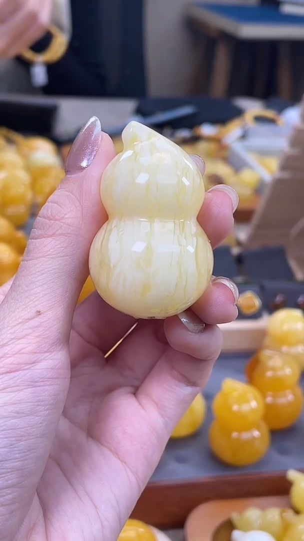 裸石琥珀未镶嵌J31