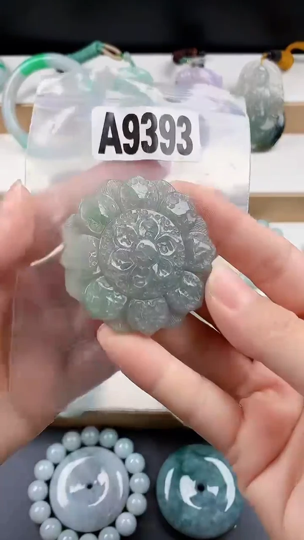 颈饰未镶嵌翡翠天然翡翠吊坠挂件