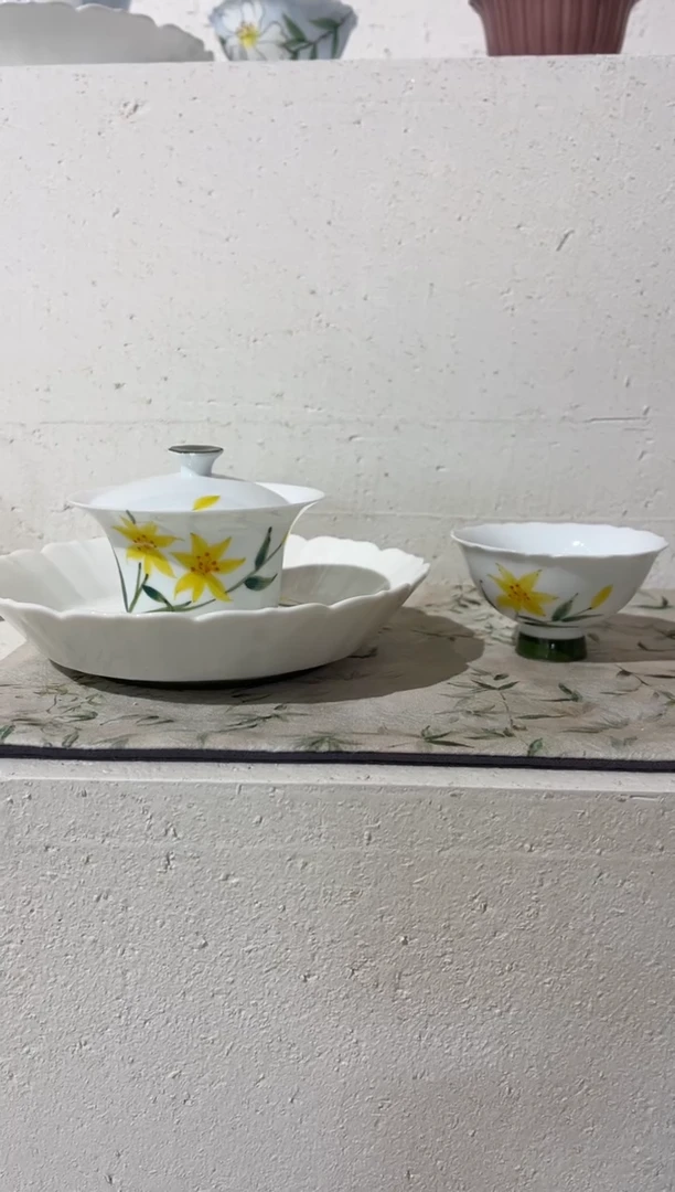 【闪购商品】盖碗+杯+壶承 哈哈哈