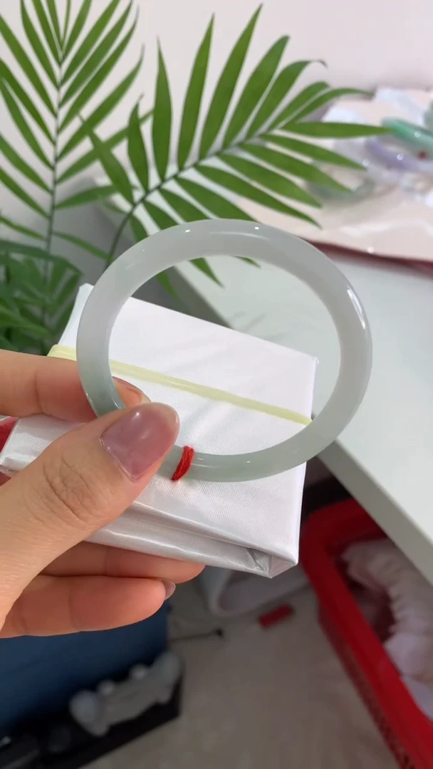 未镶嵌手镯翡翠53.7圆条