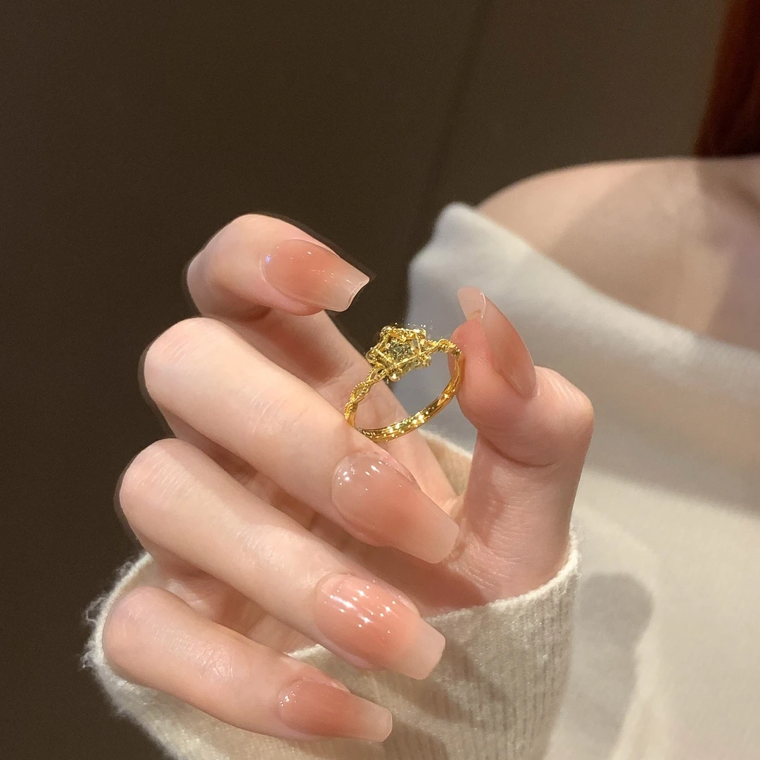 卡柒 铜合金戒指 爆闪金色星星戒指轻奢小众设计高级感精致食指戒