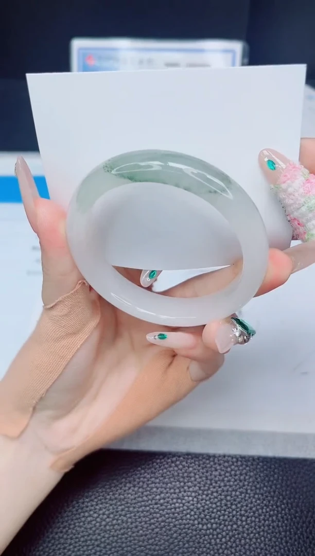 石英质玉手镯未镶嵌148-56