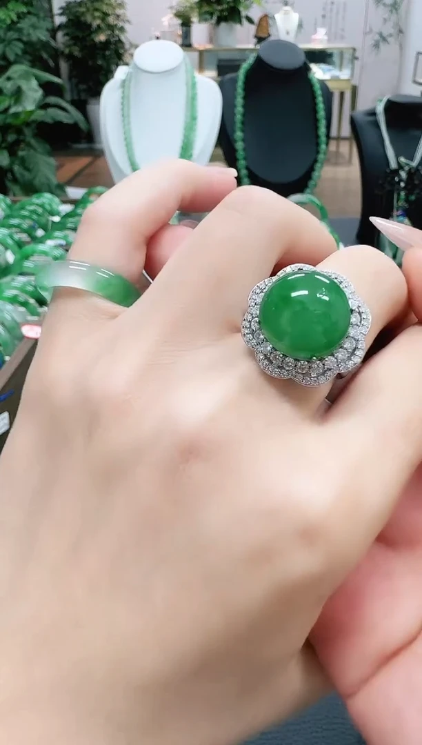 未镶嵌1石英质玉（非洲翠）/4127