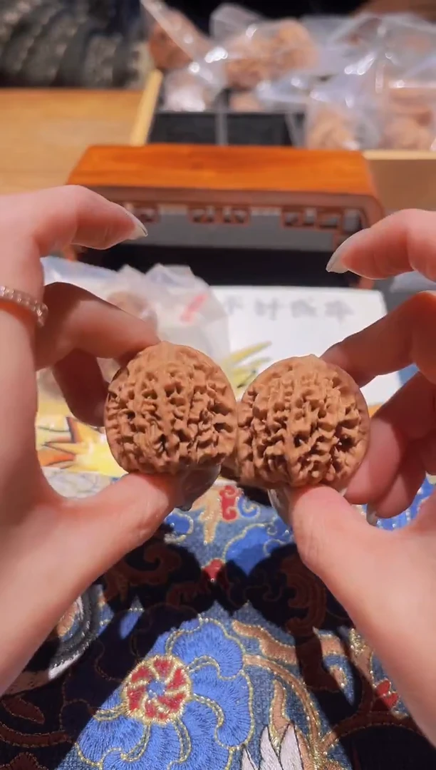 把件文玩核桃218秦闷