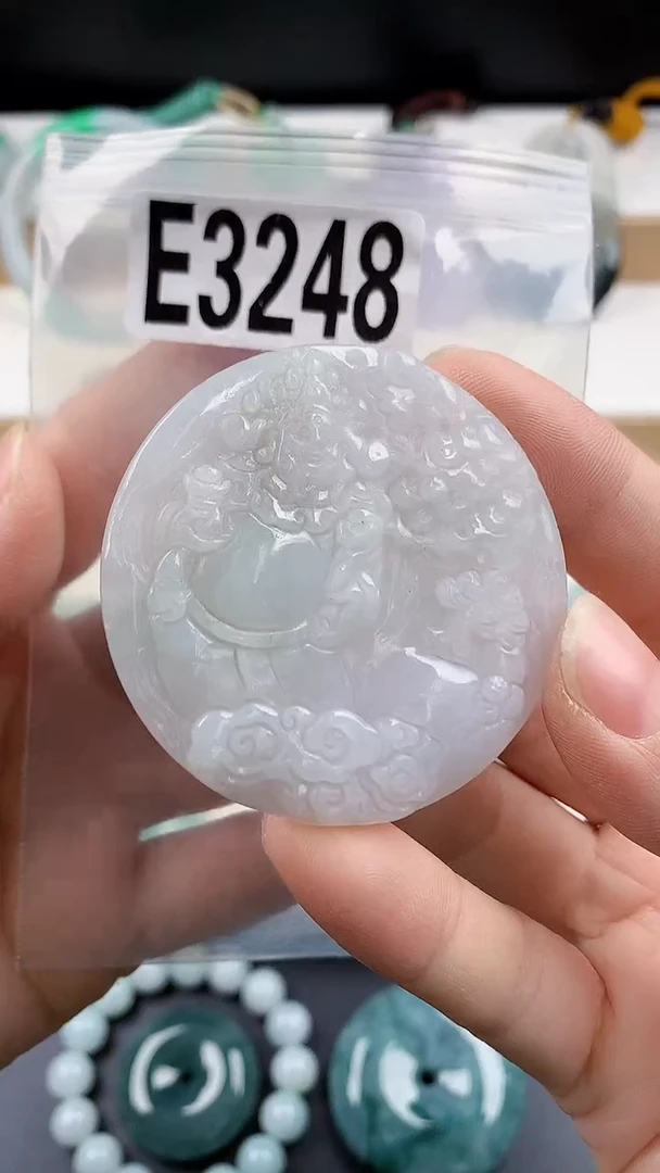 颈饰未镶嵌翡翠天然翡翠吊坠挂件
