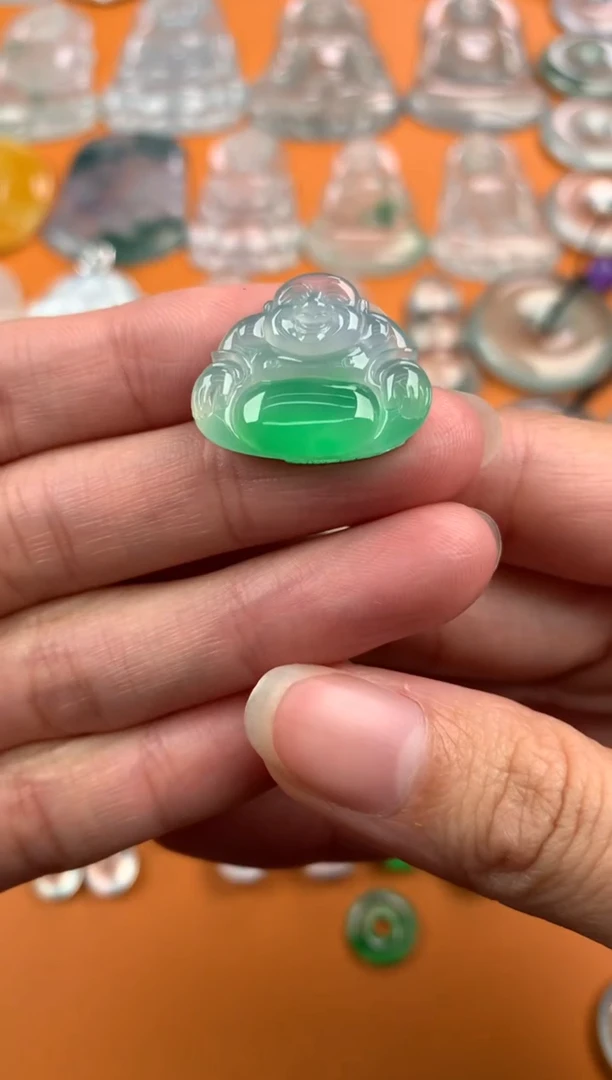 【闪购商品】翡翠颈饰未镶嵌18-22.5-4.7