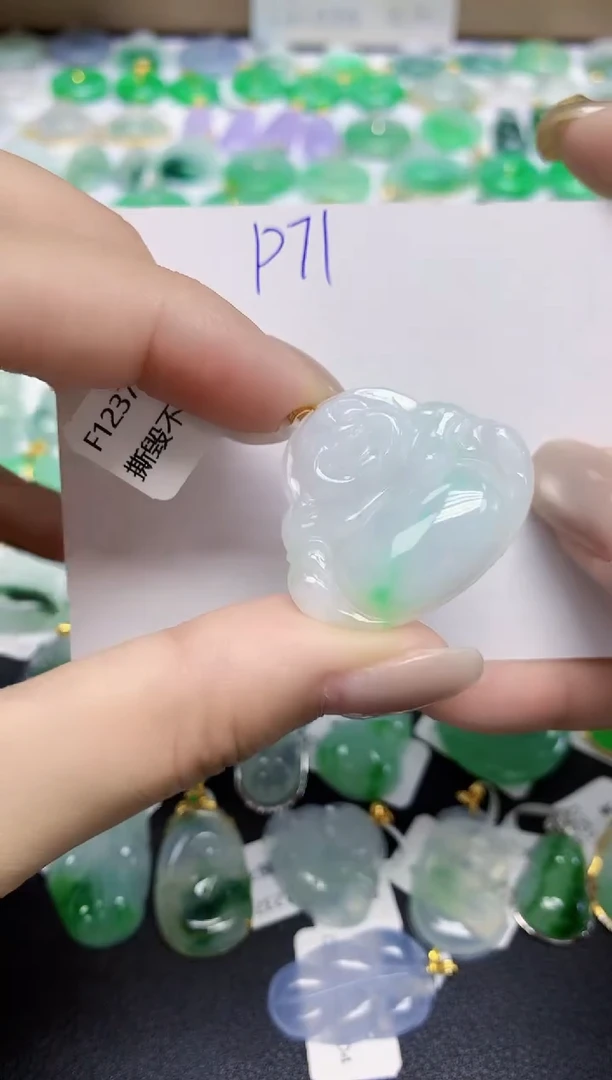 颈饰18K金镶嵌翡翠天然缅甸翡翠A货翡翠百元以上9元证书费自理