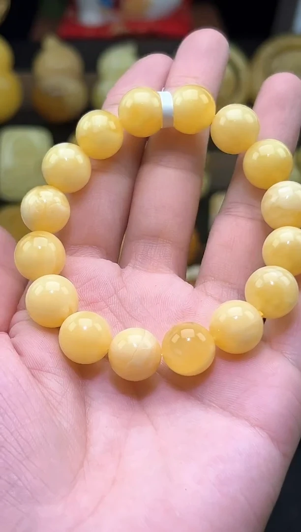 蜜蜡未镶嵌珠宝奇石80号链接