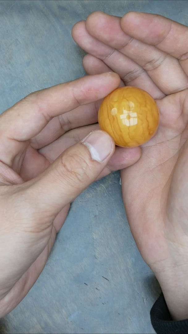 【闪购商品】琥珀裸石未镶嵌老蜡圆珠单珠