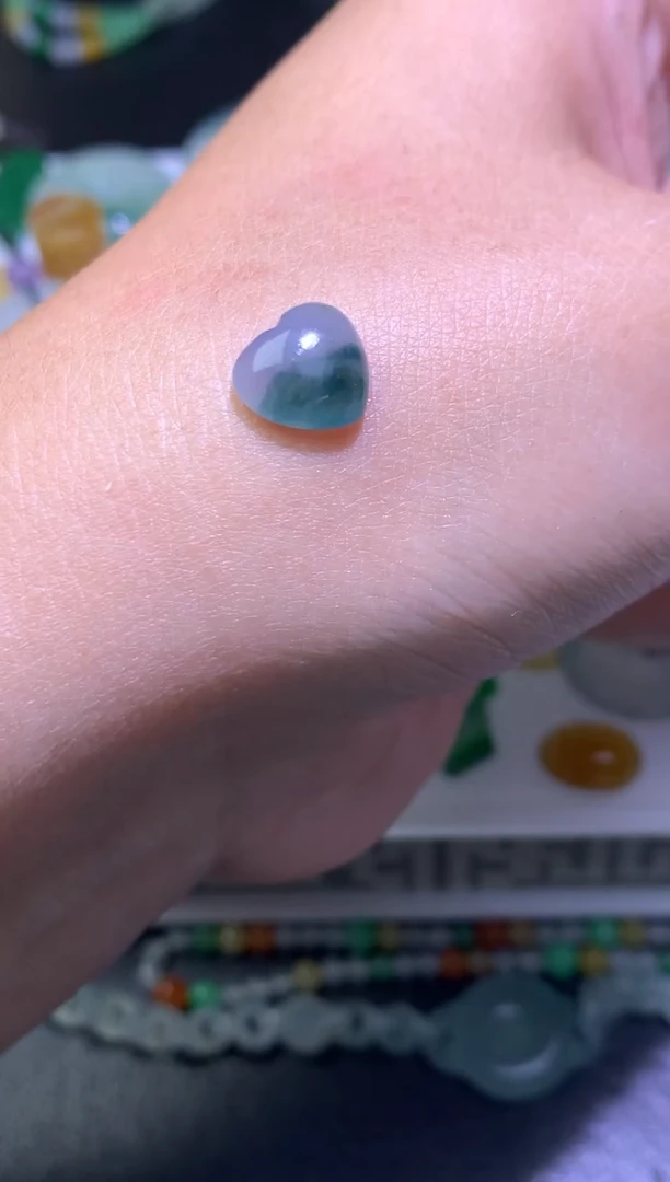 未镶嵌定制翡翠毛货