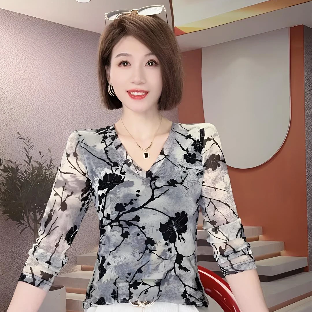 洋气衣服女高档印花2025春秋大码弹力遮肚显瘦网纱打底衫上衣复古