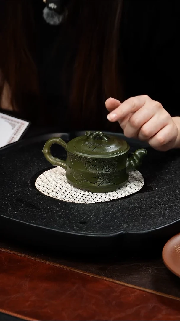 茶壶紫砂朱持平 双线竹鼓69 绿泥 170毫升 咸仲英 配花盆