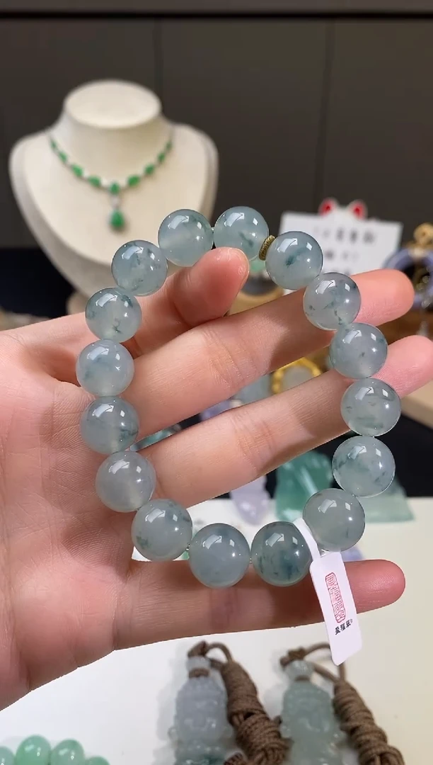 【闪购商品】翡翠吊坠(不含链)未镶嵌手串