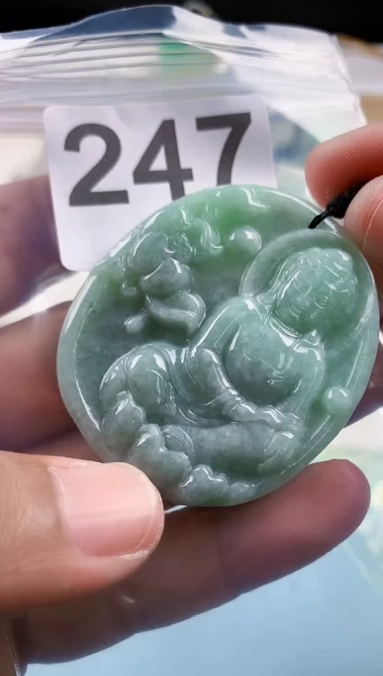 【闪购商品】翡翠挂件未镶嵌天然翡翠吊坠挂件