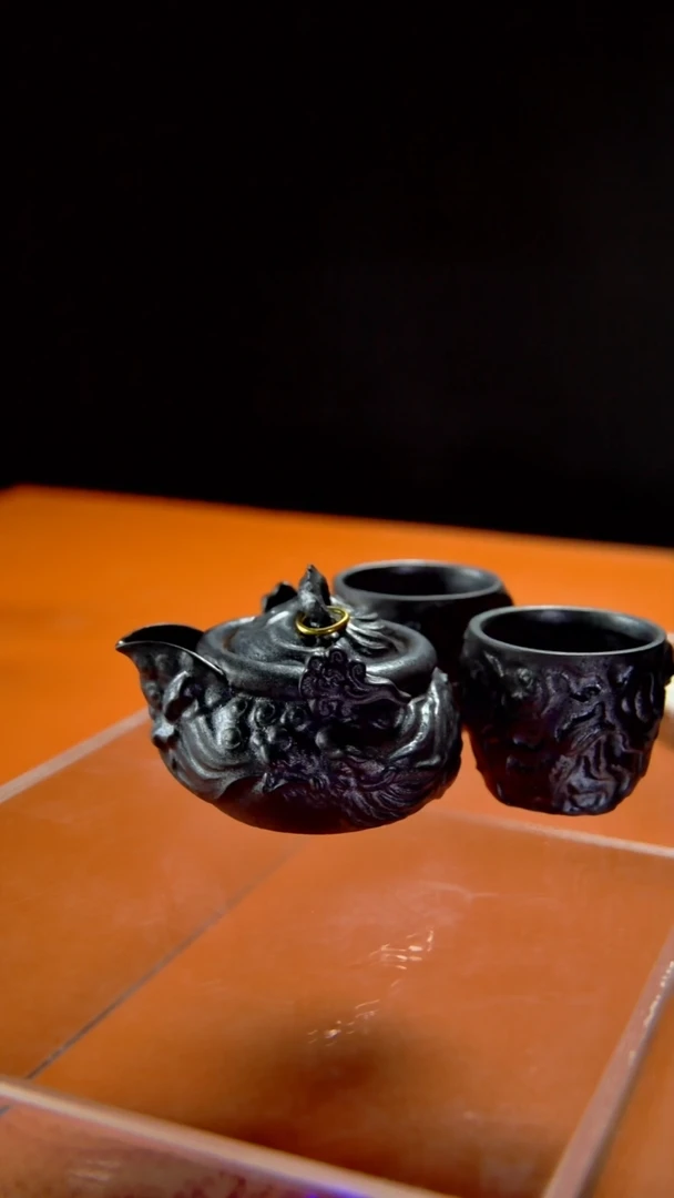 其他陶瓷《言泥陶瓷》铁胎龙纹系列带2杯