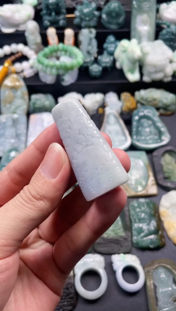 颈饰未镶嵌翡翠10  天然翡翠a货  仿古柱