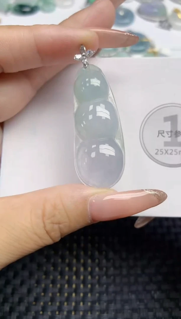 颈饰18K金镶嵌翡翠天然缅甸A货翡翠百元以上9元证书费自理