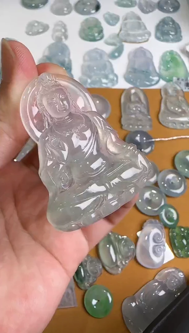 吊坠(不含链)未镶嵌翡翠..