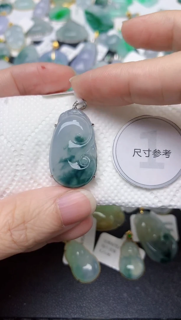 颈饰未镶嵌翡翠天然缅甸A货翡翠