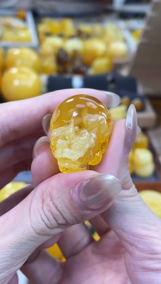 裸石琥珀未镶嵌J116