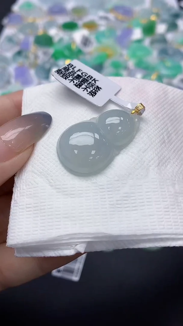 翡翠未镶嵌颈饰天然缅甸a货翡翠