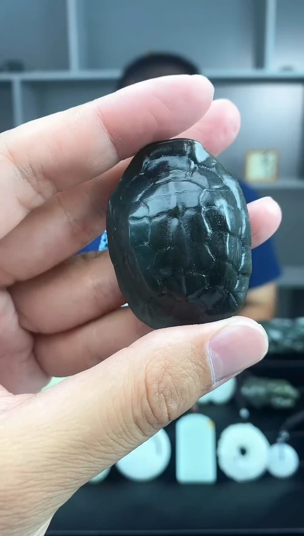 和田玉未镶嵌颈饰1