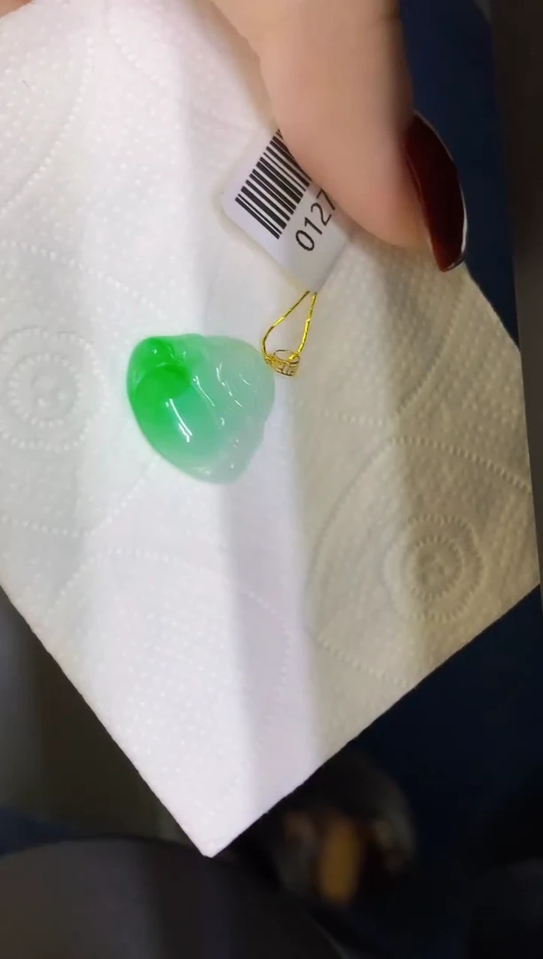 颈饰18K金镶嵌翡翠缅甸天然翡翠A货