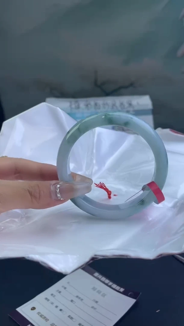 翡翠手镯未镶嵌11翡翠手镯