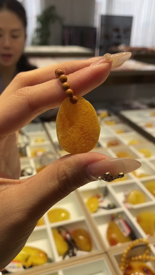 【闪购商品】琥珀颈饰未镶嵌吊坠