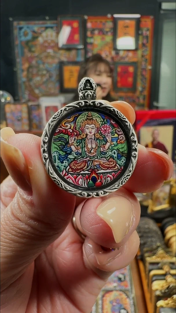 吊坠壹善缘城手绘唐卡四臂双面带银壳