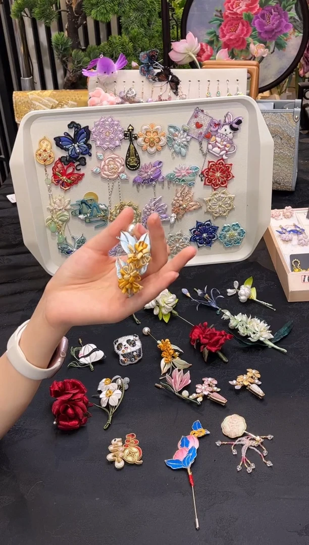 织绣鱼***粥非遗手工苏绣饰品