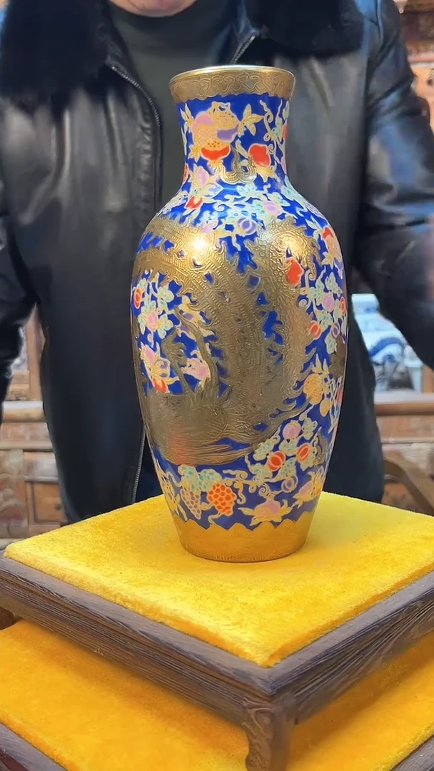 【闪购商品】瓷片447F现代工艺品一个