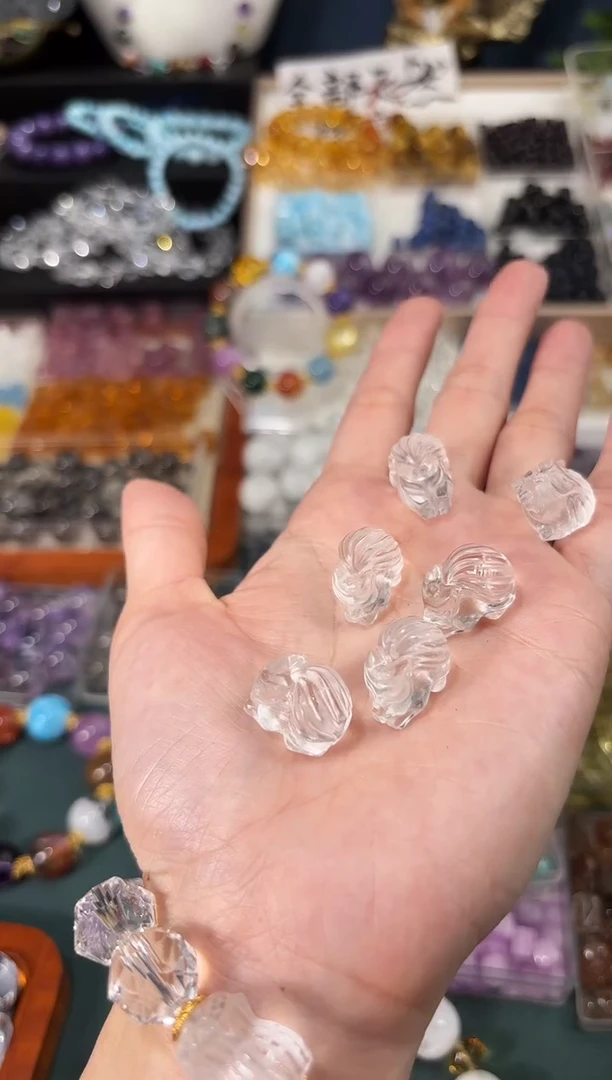水晶手串未镶嵌K07白水晶趴趴狐一颗