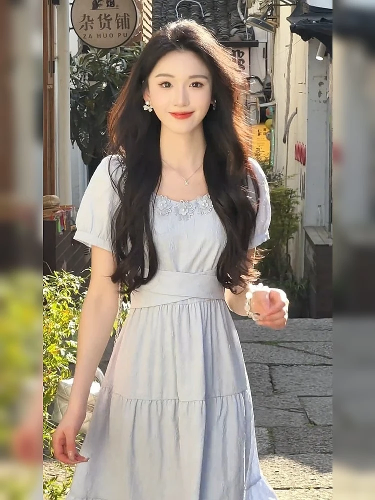 海边度假蓝色泡泡袖连衣裙女减龄2025超火夏日绝美小裙子清纯甜美